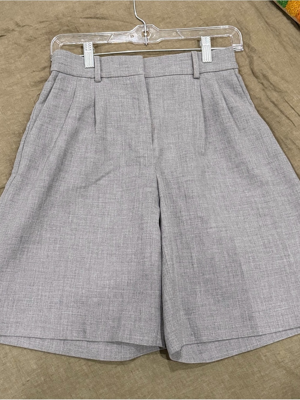 Aritzia Babaton Light Gray High-Rise Tailored Bermudas